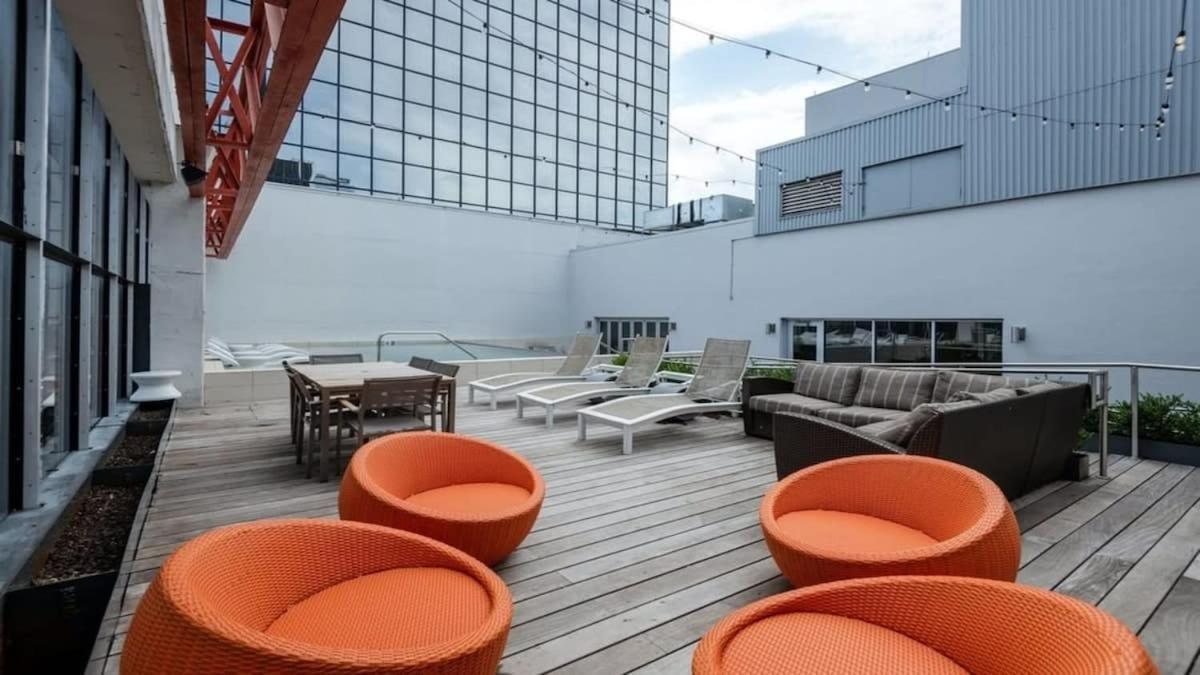 Cozysuites Two Condos With Sky Pool In Dallas Zewnętrze zdjęcie